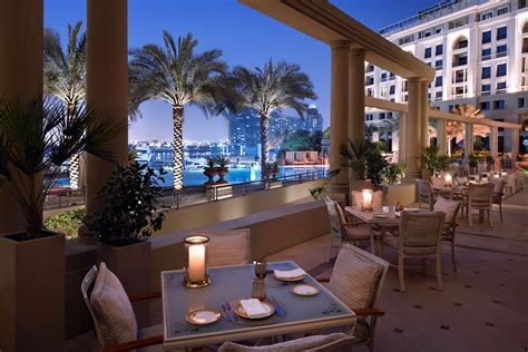 palazzo versace dubai restaurants